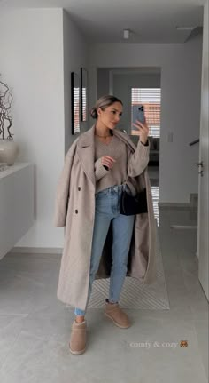 Trench Coat Outfit, Paris Mode, Mode Casual, Coat Outfits, Autumn Outfit, Outfit Inspo Fall, Fall Fashion Outfits, Outfit Casual