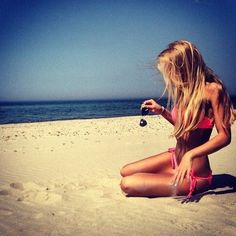 Pretty in Pink! <3 Camera Ideas, 2000s Nostalgia, Malibu Barbie, Vacation Pictures, Summertime Fun, Summer Dream, Beach Bum, Endless Summer, Summer Baby