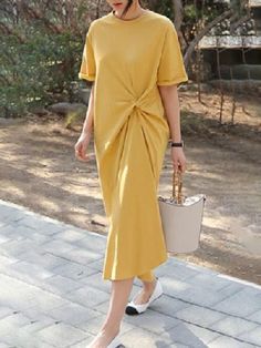 onecozyday Plus Size Summer Dresses, Drape Maxi Dress, High Neck Top, Midi Dress Casual, Plus Size Summer, Pleated Midi Dress, Maxi Knit Dress, Fashion Seasons, Beach Dresses