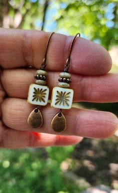 Alabaster White Czech Glass Square Earrings, Petite Copper Dangle Earrings, Boho Green Czech Earrings, Starburst Tile Earrings, Mothers Day - Etsy Diy Boho Earrings, Starburst Tile, Earrings Starburst, Czech Earrings, Boho Earrings Diy, Czech Beads Jewelry, Tile Earrings, Czech Glass Jewelry, Alabaster White