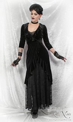 Femme Goth Outfits, Vampire Outfits, Alternative Fashion Outfits, Celebrities Leather Jacket, Stop Staring, Eclectic Fashion