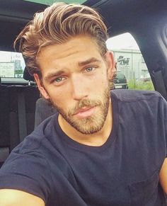 (1) #bendahlhaus - Recherche sur Twitter Ben Dahlhaus, Beard Hairstyle, Mens Cuts, Hair And Beard Styles, Beard Styles, Male Face, Facial Hair, Bearded Men, Haircuts For Men