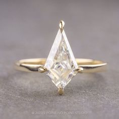 Detailed Engagement Ring, Unique Diamond Rings, Engagement Ring Shapes, Forever Jewelry, Engagement Ring Cuts, Unique Diamonds, Recycled Gold, 2 Carat, Gold Engagement Rings