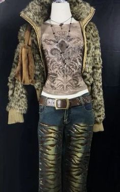 Fashion Outfits Streetwear, Grunge Wear, Cavalli Jeans, Western Y2k, Trashy Outfits, Archive Fashion, 2000s Fashion Outfits, Grunge Y2k