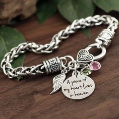 A Piece Of My Heart Lives Heaven Antique Silver Bracelet. Angel Wings Jewelry, Remembrance Jewelry, Wing Jewelry, Memorial Bracelet, Bereavement Gift, Gifts For My Sister, Memorial Jewelry, Stainless Steel Pendant, Sympathy Gifts