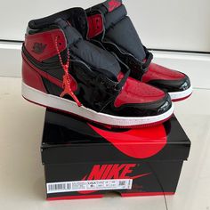 Hottest Release In 2021! Air Jordan 1 - Patent Bred Retro High Og Gs Size Usa - 6y/7-7.5 Womens Brand New In Box! Authenticated By Stockx. Jordan 1s In The Box, Air Jordan 1 Mid Red, Blue And White Jordans, Cute Nike Outfits, White Jordans, Jordan 4s, Womens Air Jordans, Youth Shoes, Womens Jordans