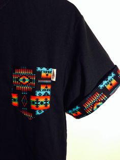 African Print Shirt, Cool Shirt Designs, Mode Kimono, Afrikaanse Mode, Trendy Shirt Designs, Pocket Tee Shirts, Mens Designer Shirts, African Clothing For Men, African Shirts