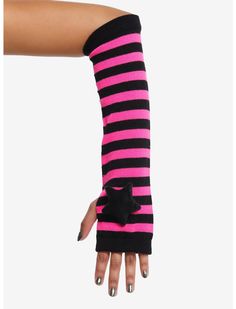 Hot Pink Black Outfit, Scene Arm Warmers, Scenecore Clothes, Scene Girl Outfits, Hot Pink Accessories, Scene Clothes, Star Plush, Scene Accessories, Scene Outfits