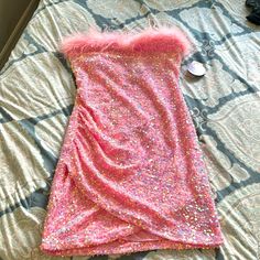 This Dress Is Brand New Never Worn With Tags Windsor Pink Dress, Pink Sparkly Feather Dress, Pink Sequined Fitted Mini Dress, Pink Sequined Bodycon Mini Dress, Pink V-neck Mini Dress With Sequins, Rose Gold Prom Dress, Aliyah Core, Dresses Windsor, Lace Mermaid Dress