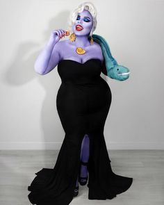 Halloween Costumes Plus Size, Disney Modern, Creative Cosplay, Costume Disney, Plus Size Halloween Costume, Cool Halloween Makeup, Plus Size Costumes, Cos Play