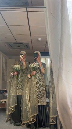 olive green lengha Desi Wedding Dresses Bridesmaid Outfits, Bridesmaid Asian, Pakistani Wedding Guest Outfits, Desi Bridesmaids Outfits, Hijabi Wedding Guest Outfit, Pakistani Lengha, Garara Designs, Lengha Wedding, Asian Fits