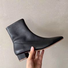 Leather boots side zipper true to size Heel: 3cm / 1.2" Over The Ankle Boots, No Heel Boots, Low Heel Leather Boots, Black Shoe Boots, Flat Shoes Outfit, Black Flat Ankle Boots, Chelsea Boots Men Outfit, Black Flat Boots, Black Heels Low