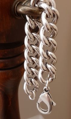 Silver Chunky Oval Link Chain Bracelet, Chunky Oval Link Silver Chain Bracelet, Silver Charm Bracelet With Chunky Chain, Chunky Silver Chain Bracelet, Chunky Silver Jewellery, Silver Bracelets For Women, Jewelry Bracelets Silver, Classy Jewelry, Link Bracelets