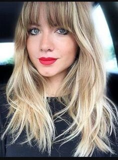 Blonde Full Fringe Long Hair, Light Brown Hair Bangs, Full Fringe Long Hair, Shaggy Bangs, Corte Shag, White Blonde Hair, Subtle Balayage, Ombre Hair Blonde, Short Hair Trends