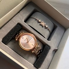 Fossil Women’s Rose Gold Watch And Butterfly Bracelet With Box And Packaging 16 Mm Type Of Mechanism: Quartz The Color Of The Dial Is Pink Gold Belt Type: Chain Belt Material: Stainless Steel Belt Color: Pink Gold Women’s Birthday Anniversary Graduation Gift Present Brand New Fossil Rose Gold Belt Watch For Women, Gold Chain Watches Women, Watch Design For Women, Modern Rose Gold Jewelry With Round Dial, Modern Rose Gold Watch As A Gift, Modern Rose Gold Watch For Gift, Modern Rose Gold Watch As Gift, Round Rose Gold Jewelry And Watches For Gifts, Elegant Rose Gold Watch As A Gift