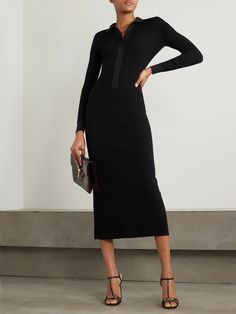 Peter Hawkings' first collection as Creative Director for TOM FORD was an instant hit - it's filled with the classic '90s-inspired silhouettes that helped the brand reach cult status. This midi dress is made from 14-gauge wool-blend and has shoulder pads that add structure to the soft, figure-skimming silhouette. Unfasten the buttons to create a plunging V-neckline and style with a statement belt. Black Work Dress, Tom Ford Dress, Jean Trench Coat, Tom Ford Clothing, Designer Mini Dresses, Black Work, Work Dress, Top Designer Brands, Blue Midi Dress