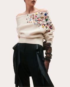 Hellessy Bruno Button Sweater | OLIVELA Button Sweater, Cashmere Blend Sweater, Mode Inspiration, Upcycle Clothes, Diy Fashion, Diy Clothes, Fashion Looks, Knitwear, Cashmere