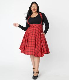 Plaid Skirt Outfit Plus Size, Pinafore Skirt, Plaid Skirt Outfit, Spider Webs, Plus Size Halloween, Plus Size Black, Rockabilly Fashion, Plus Size Skirts, How To Pose