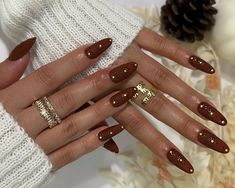 Almond Shaped Nails 2023 The PreFall Trends to Try ASAP Fall Almond Nails, Almond Shaped Nails Designs, Simple Fall Nails, Short Almond Nails, Almond Shape Nails, Almond Nails Designs, Vacation Nails, Nails 2023, Fall Nail Art