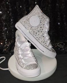 Plain White Shoes, Bedazzled Converse, Sparkle Converse, Sparkly Converse, Rhinestone Converse, Bedazzled Shoes Diy, Quinceanera Shoes, White Low Top Converse