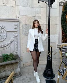 Eurotrip Outfits, Outfit Botas, Trendy Date Night Outfit, Date Night Outfit Ideas, Night Outfit Ideas, Everyday Casual Outfits, Cute Dress Outfits, Paris Outfits