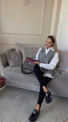 Look Legging, Casual Chic Outfits, Classy Winter Outfits, Winter Fashion Outfits Casual, Business Casual Outfits For Work, Elegante Casual, Stylish Work Outfits, Casual Chic Outfit, Casual Work Outfits