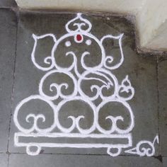 #desings Indian Rangoli Designs, Easy Rangoli Designs Videos, Very Easy Rangoli Designs, Rangoli Simple