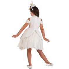 Make your child's dreams a reality with this exclusive Kid's Deluxe Swan Costume Dress. Perfect for dress-ups, Halloween, or stage performances, this unique costume shines brightly in any setting. The bodice of the dress features a base layer of 88% polyester and 12% spandex, providing a comfortable, stretchy fit. An overlay of glittery flocked tulle and cutwork lace covers the bodice, casting a shimmer with every turn.Adding to the charm is a faux fur collar and off-shoulder sleeves, capturing Masquerade Halloween Costumes, Swan Costume, Raven Dress, Cutwork Lace, Halloween Costume Mask, S Girl, Tulle Tutu Skirt, Unique Costumes, Halloween Costume Shop