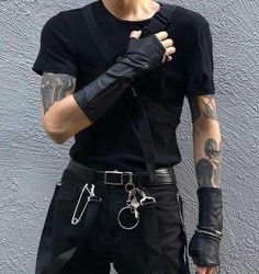 Neue Outfits, Tumblr Outfits, Grunge Outfits, Aesthetic Outfits, Alternative Fashion, Tattoos And Piercings, Cyberpunk