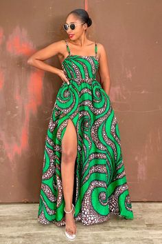 long dress in African wax with straps and sleeves. length 150cm perfect for summer, Long Dresses Casual African, African Reggae Dresses, Fulani African Dress, Long African Dresses Ankara Beautiful, Kitenge Fashion Long Dresses, Long Kitenge Dresses, Chitenge Dresses, Robes Wax, Kitenge Dress