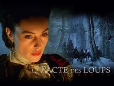 an image of a woman with dark hair and blue eyes in the movie le pacte des loups