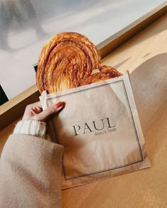 French Branding, Modern Pastry, Pastry Packaging, Graphic Designer Studio, Hipster Coffee, Feminine Minimalist, French Patisserie, French Bakery