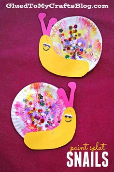 two paper plates with snails on them and the words, glue to my crafts blog