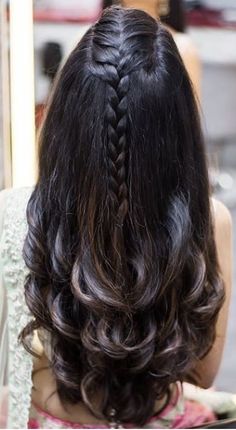 Easy trendy hairstyle ideas for long hairs | Birthday wig hairstyles Easy Trendy Hairstyles, Hair Upstyles, Hairstyles For Medium Length Hair Easy, Long Dark Hair, Cute Hairstyles For Medium Hair, Front Hair Styles