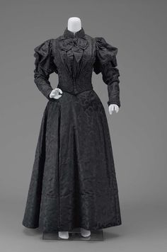 1890 Dress, 1900 Fashion, Victorian Dresses, Period Pieces, Museum Of Fine Arts Boston, Leg Of Mutton Sleeve, Black Figure, Antique Clothing