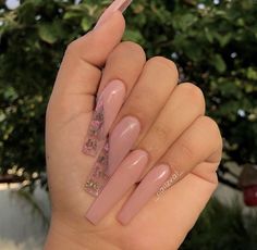 PINTEREST okaayang 💕 Pink acrylic nails, Long acrylic nails, Long nails Light Pink Acrylic Nails, Light Pink Nails, Long Acrylic Nail Designs, Long Nail Designs, Long Acrylic Nails Coffin, Unique Acrylic Nails, Pink Nail, Pink Acrylic Nails