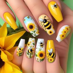 Bee Nails, Sunflower Nails, Festive Nail Art, Fall Nail Trends, Fall Nail Art Designs, Daisy Nails, Spring Nail Colors, Nail Design Inspiration, Spring Nail Art