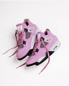 Retro 4 Jordans Outfit Women, Pink Jordan 4, Leng Shoes, Jordan 4 Fits, Jordan 4 Outfit, Dream Sneakers