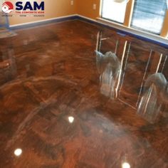 epoxy-floors Epoxy Floor Basement, Concrete Stain Patio, Decoration Beton, Concrete Patios, Epoxy Ideas, Garage Floor Epoxy, Beton Design