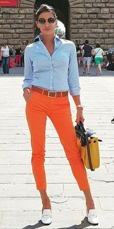 Orange Pants, Paris Chic, Mode Casual, Looks Chic, Work Casual, Blue Shirt, Stretch Jeans, Look Fashion, Spring Summer Fashion