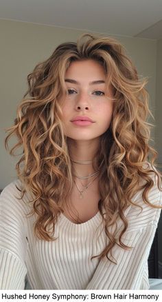 Honey Brown Hair, Wavy Haircuts, Colored Curly Hair, Haircuts For Wavy Hair, Haircuts For Curly Hair, Hair Haircuts, Curly Hair Inspiration, Curly Hair Cuts