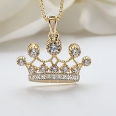 Stunning Solid 14k Yellow Gold 3d Crown Charm Necklace. Get The Set Or Just The Pendant. Perfect For Everyday And Every Occasion. Unique, Elegant And Everlasting. 14k Gold Will Not Tarnish Or Rust. Perfect Gift For Her. Materials: 14k Gold, Cz Size: 19x14mm Pendant Weight: 1.6 Grams (Aprox) Chain Weight: 2 Grams (Aprox) Chain Thickness: 0.9x0.9mm Lenght: 18 Inches 14k Stamped Brand New Fast Shipping For Her Follow Us For More Fine 14k Gold Jewelry Dm Me With All Your Questions I Will Be Happy To Cubic Zirconia Pendant With Box Chain, Yellow Gold Jewelry With Box Chain And Cubic Zirconia, Yellow Gold Cubic Zirconia Jewelry With Box Chain, Luxury Silver Jewelry For Birthday Gift, Gold Cubic Zirconia Jewelry With Box Chain, Gold Cubic Zirconia Box Chain Necklace, Luxury 14k Stamped Cubic Zirconia Jewelry, Rose Gold Diamond Jewelry With Crown Design, Cubic Zirconia Pendant For Birthday Gift