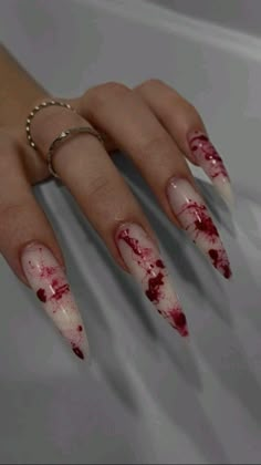 Ongles Goth, Blood Nails, Vampire Nails, Stilleto Nails Designs, Aesthetic Film, Punk Nails, Gothic Nails, Grunge Nails, Bun Hairstyle