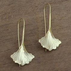 Silver Chandelier Earrings, Earrings Golden, Sterling Silver Drop Earrings, Classy Jewelry, Leaf Jewelry, Children Clothes, Leaf Necklace, Silver Drop Earrings, Jewelry Packaging