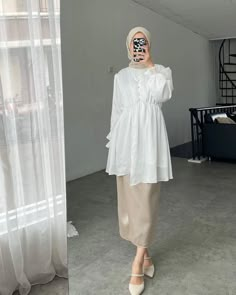 Outfit Idul Fitri, Outfit Ied Fitri, Mix And Match Outfits Hijab, Modest Outfits Muslim, Modern Hijab Fashion, Modesty Outfits, Muslim Outfits Casual, Batik Fashion