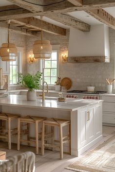 14 Captivating Coastal Farmhouse Kitchens with Vintage Elegance Coastal Farmhouse Kitchen, Farmhouse Kitchen Design, Coastal Kitchen, Kitchen Inspiration Design, Coastal Farmhouse, Modern Farmhouse Kitchens, Kitchen Redo, White Cabinets, Kitchen Designs