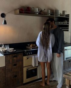 #hannaschonberg #ericsaade #couple #cute #romantic #relationship #cabin #cabinlife #cabinvibes #morning #morningvibes #morningaesthetic #cottage #cottagecore #countryside #countrylife #countryliving #sohofarmhouse #kitchen #lifestyle #breakfast #aesthetic #summer #summervibes #summeraesthetic #pinterest #pinterestgirl #pinterestinspired Young Adult Couple Aesthetic, Becoming Board, Happy Life Aesthetic Pictures, Running Couple Aesthetic, Being Present Aesthetic, Aesthetic Love Pictures, Men Mood Board, Fall Boyfriend Aesthetic, Young And In Love Aesthetic