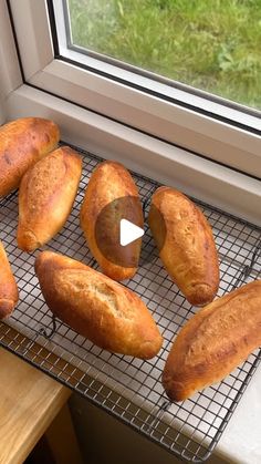 Foccacia Bread Recipes Small Batch, Mini Baguette Recipe, Mini Baguette Sandwiches, Fast Bread, Sandwich Shapes, Easy Bread Recipe, Quick Bread Recipes Easy, Picnic Sandwiches, Smaller Portions