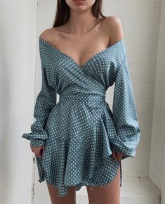 Closet Spaces, Princess Fantasy, Long Sleeve Wrap Dress, Frou Frou, Trend Fashion, Inspired Outfits, Mode Inspiration, Outfit Casual, Looks Vintage