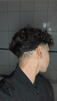 Back Taper Design Haircut, Taper Fade Long Hair, Hair Designs For Men, Anime Haircut, Shaved Hair Designs, Tapered Hair, Men Haircut Curly Hair